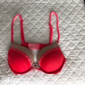 Victoria’s Secret Sexy Push Up Pink Bra (34B)